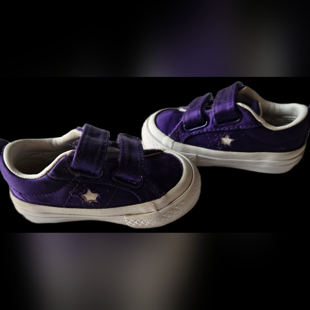 Purple Converse Kids Shoes with Star Design